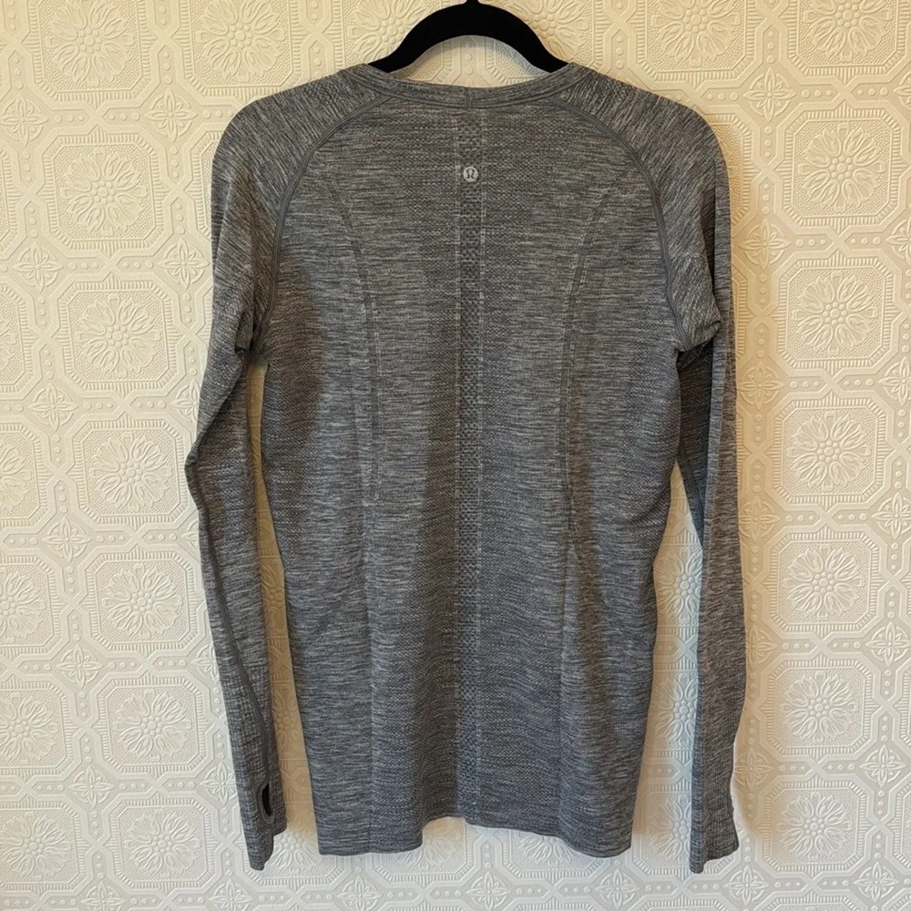 Lululemon Swiftly Tech Long Sleeve Crew Heathered Slate Gray Size 10